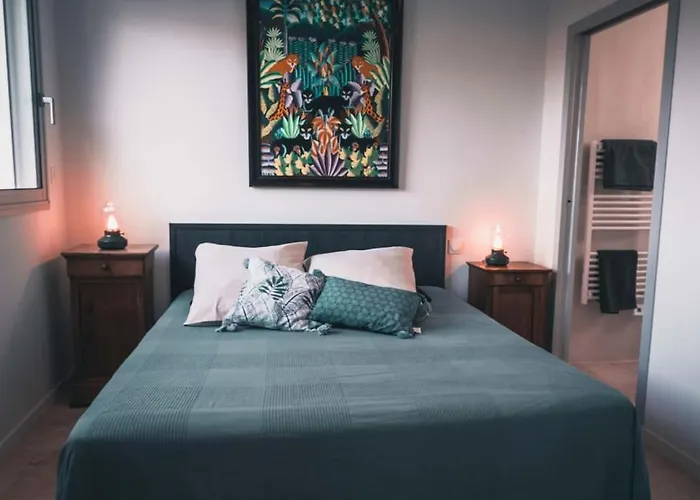 Apartment Vue Superbe Sur Tour De La Lanterne T2 Avec Terrasse Remparts 2 La Rochelle (Charente-Maritime)