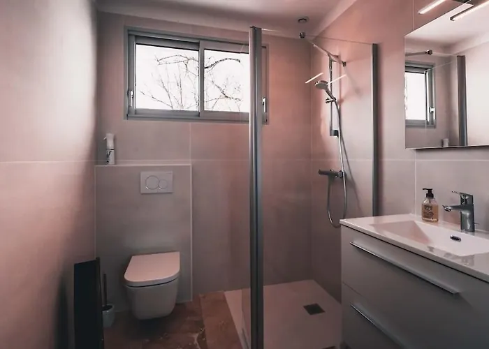 Vue Superbe Sur Tour De La Lanterne T2 Avec Terrasse Remparts 2 *