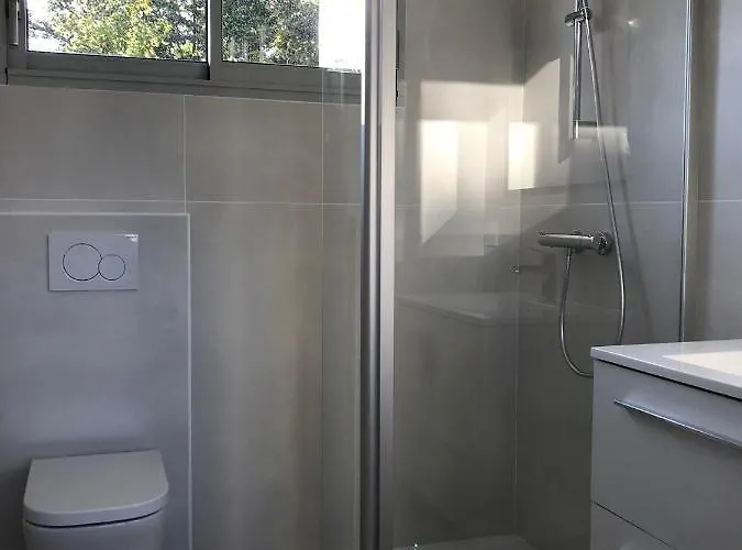 Vue Superbe Sur Tour De La Lanterne T2 Avec Terrasse Remparts 2 * La Rochelle (Charente-Maritime)